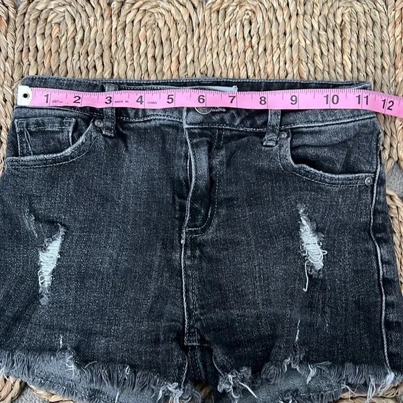 RSQ Girls Vintage High Rise Distressed Shorts- Black- Size 10 - Picture 8 of 11